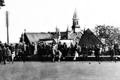 Early bowling competition