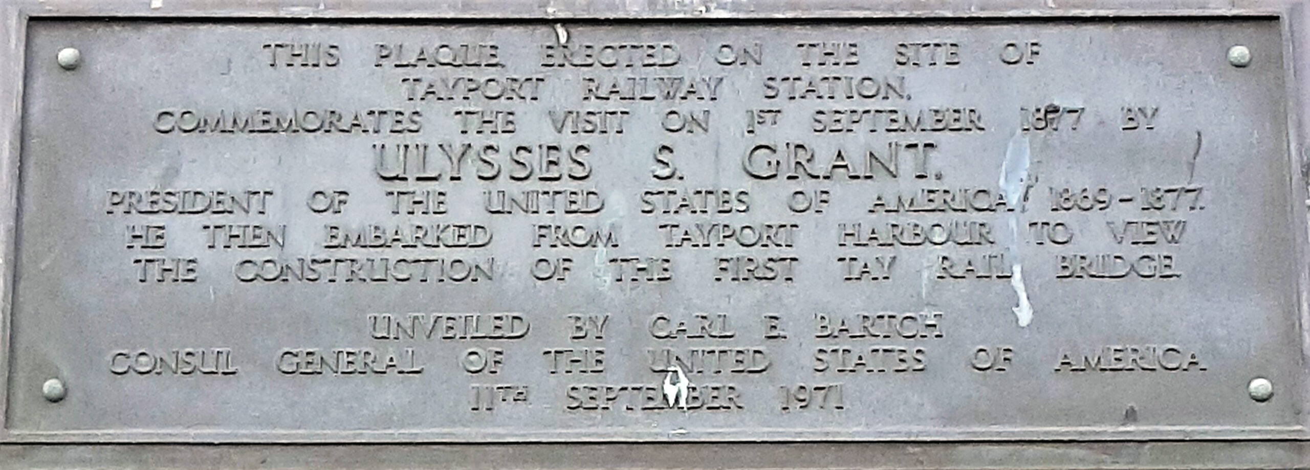 Tayport Heritage Trail - Board 1 - Plaque recording visit of U.G. 1877