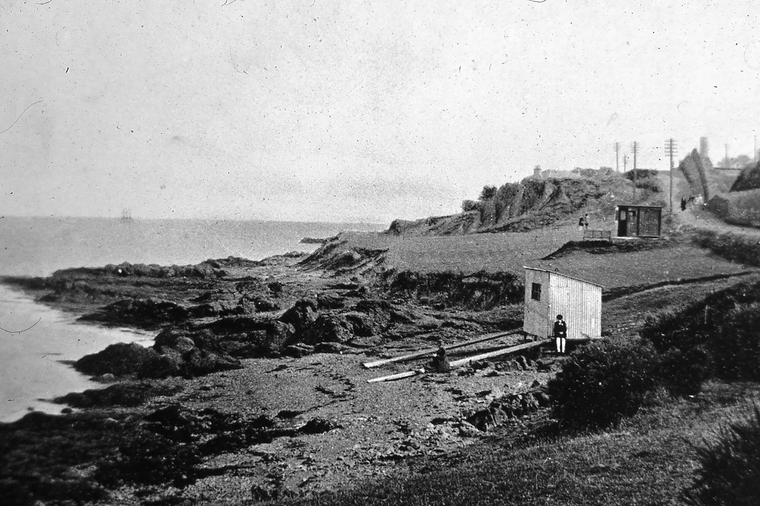 Tayport Heritage Trail - Board 3 - Bathing hut early 1900s