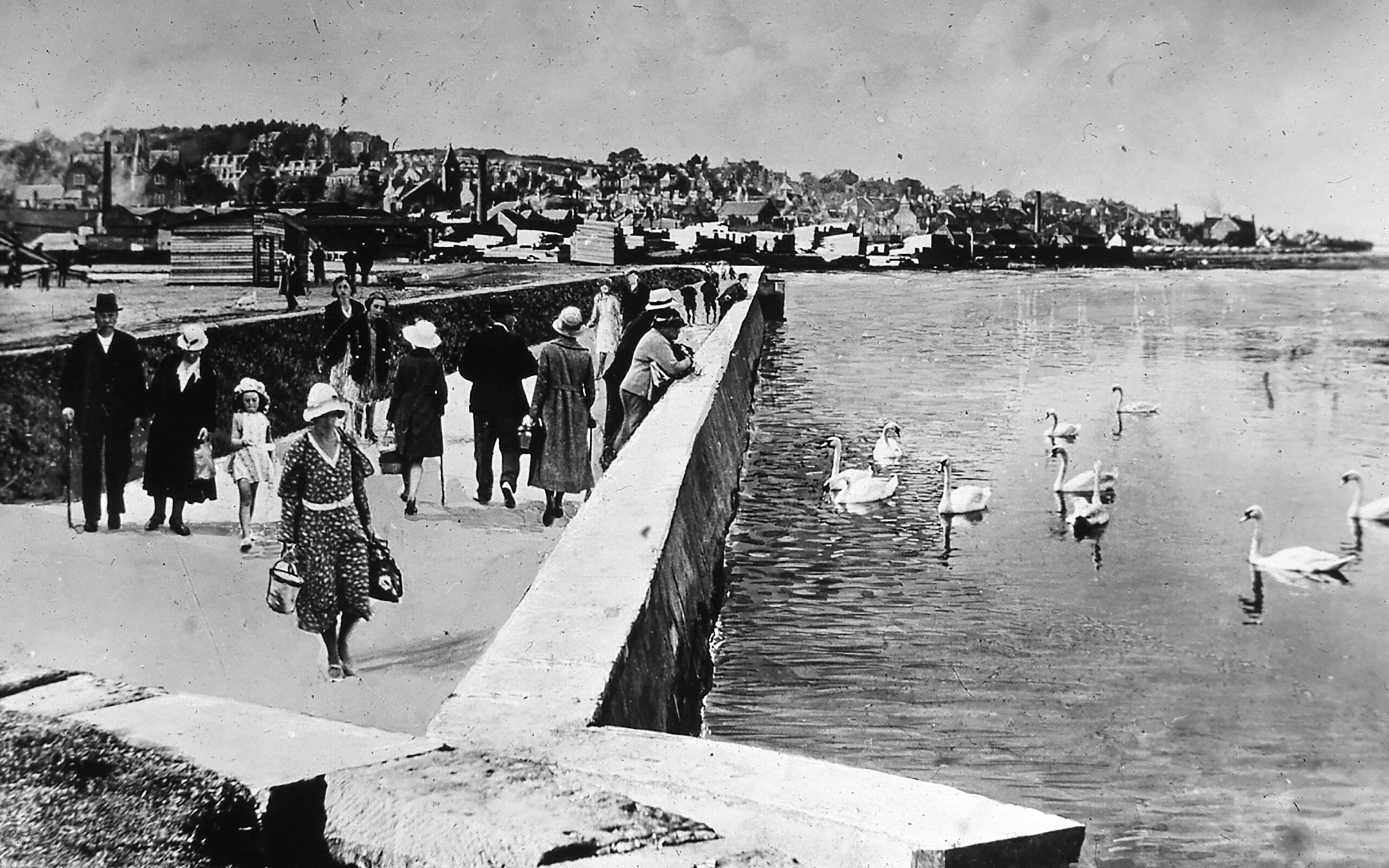 Tayport Heritage Trail - Board 19 - Sea wall esplanade 1930s